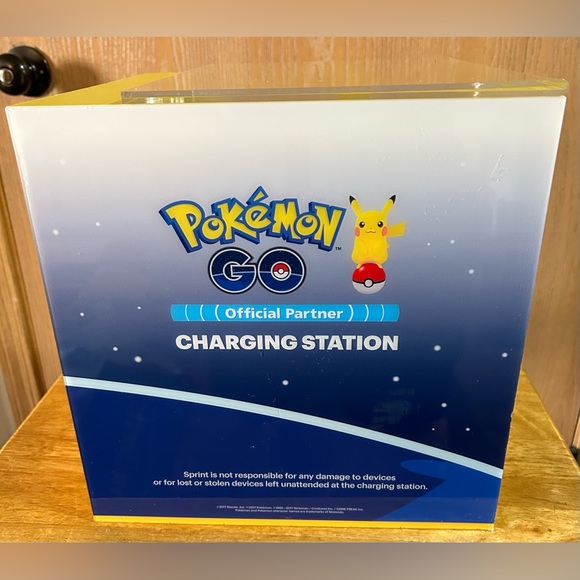 **RARE** Authentic Sprint Pokémon Go Charging Station!! **LIKE NEW** - Picture 3 of 6